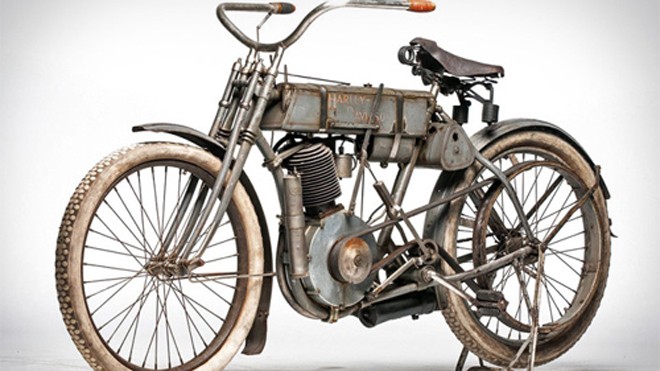 Harley Davidson Strap Tank 1907 giá từ 800.000 - 1.000.000 USD.