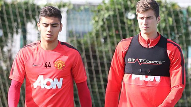 Andreas Pereira và Paddy McNair dính tới nghi án gạ tình.