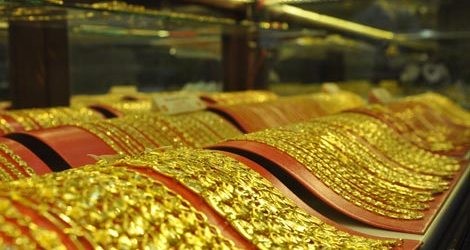 USD tăng mạnh, vàng 'luẩn quẩn' quanh mốc 35,3 triệu đồng