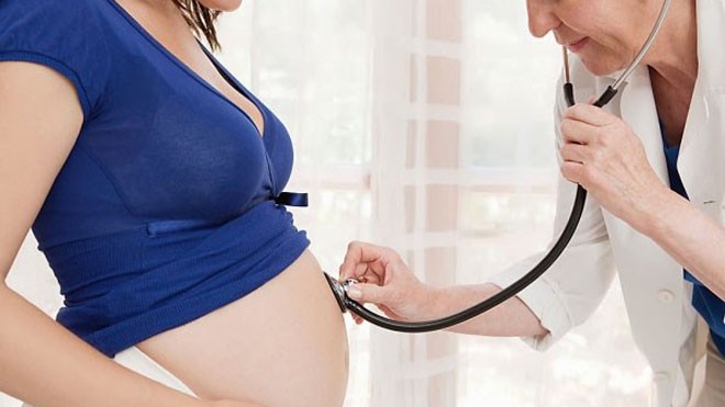 Bí quyết giúp mẹ bầu công sở sống khỏe trong thai kỳ