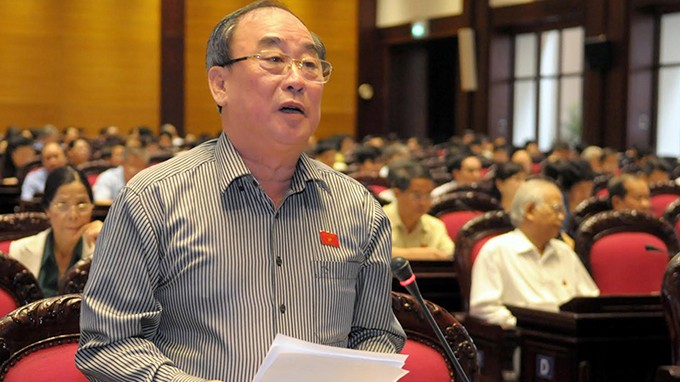 Đại biểu Quốc hội Trần Ngọc Vinh mong muốn Luật biểu tình sớm có hiệu lực từ năm 2016.