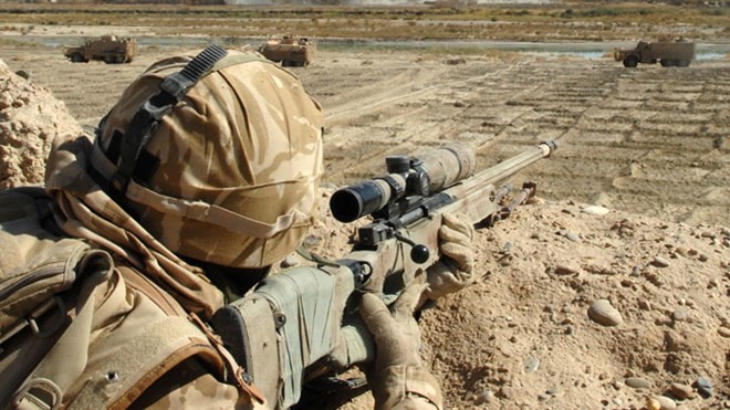 Lính bắn tỉa Anh tại Afghanistan (Nguồn: Reuters)