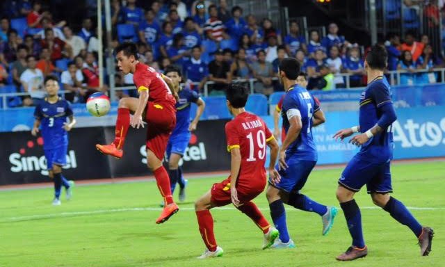 Sau thất bại trước Thái Lan, U23 Việt Nam tụt xuống nhì bảng và phải đá bán kết vào 14h30
