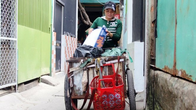 Chị Huỳnh Thị Ánh Hồng, người ve chai nhặt được 5 triệu yen đã trở lại Sài Gòn mưu sinh. Ảnh: Trường Nguyên