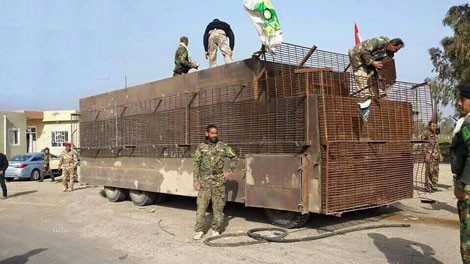 Một chiếc xe bom mà quân đội Iraq thu giữ được ở thành phố Tikrit.