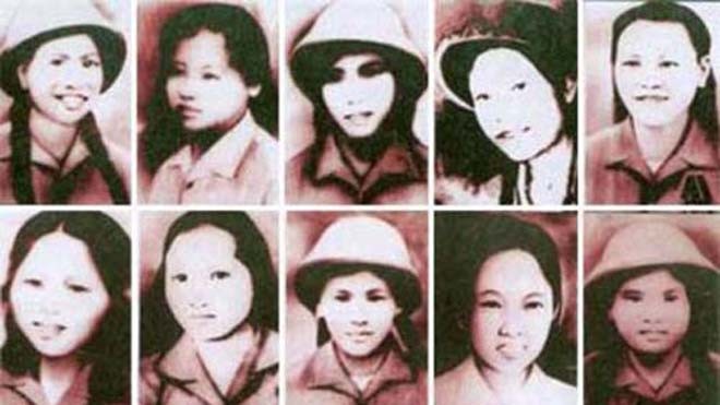 Di ảnh 10 nữ anh hùng Ngã ba Đồng Lộc. (Ảnh: Tư liệu)