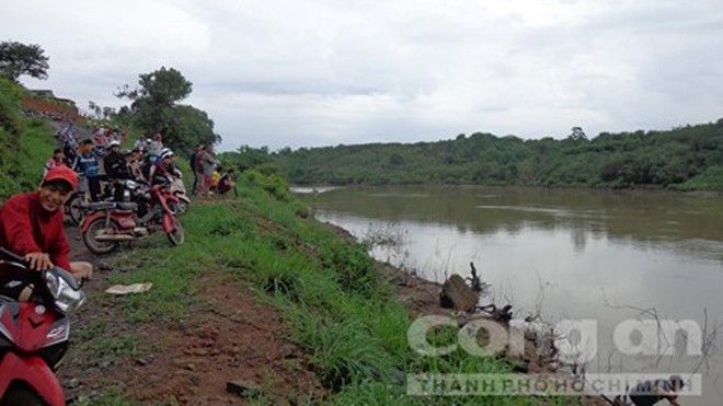 Đoạn sông Sêrêpốk - nơi xảy ra vụ đuối nước thương tâm - Ảnh: Hồng Quang/CATPHCM