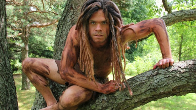 Người đàn ông Rodenborn đã có những hành động như Tarzan trong sở thú Santa Ana. Ảnh minh họa: Broadwayworld