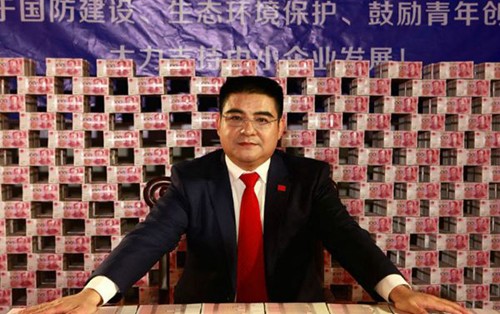 Triệu phú Chen Guangbiao. Ảnh: sino-us