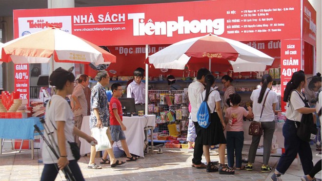 Nhà sách Tiền Phong tham dự Triển lãm – Hội chợ sách Quốc tế 2015.