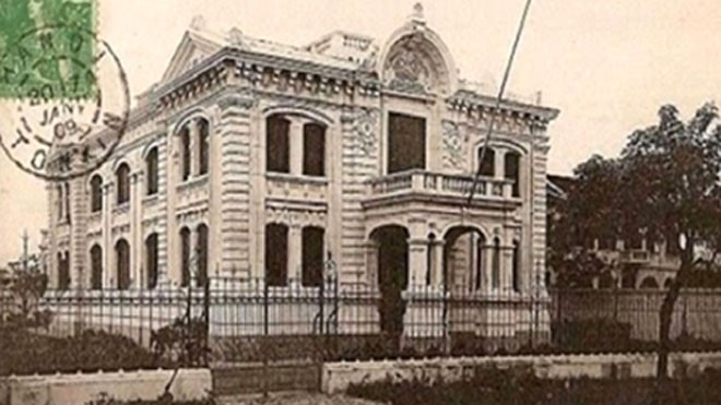 Tòa biệt thự ở 107 Trần Hưng Đạo - Hà Nội, được thực dân Pháp xây dựng vào năm 1900 (ảnh: Tiến sỹ Trần Thu Dung)