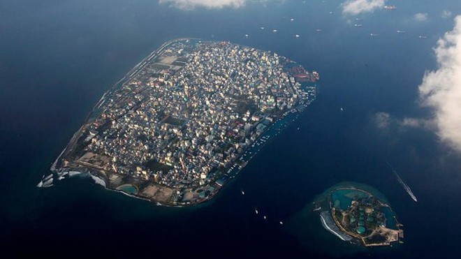 Thủ đô Malé của Maldives, cao 3m so với mực nước biển (Ảnh: Guardian)