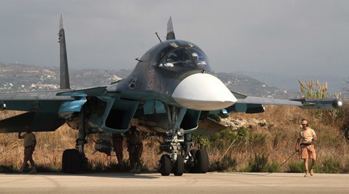Tiêm kích Su-34 Nga tham gia chiến dịch không kích IS ở Syria. Ảnh: Aviationist