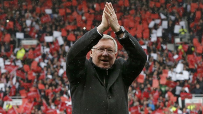 Ferguson trong trận đấu cuối cùng dẫn dắt Man Utd tại Old Trafford. Ảnh: Reuters.