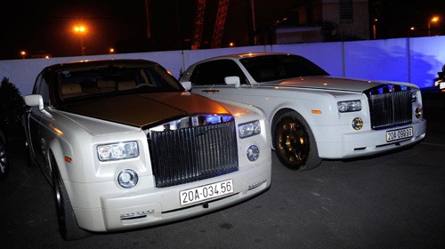 Cặp đôi siêu xe Rolls-Royce Phantom của vị đại gia Thái Nguyên. Ảnh: Vnexpress