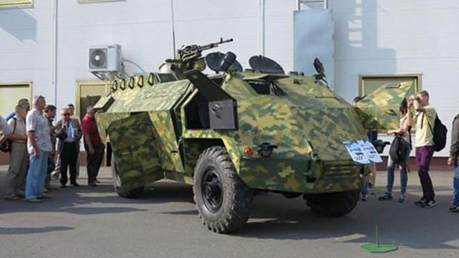 Xe bọc thép hạng nhẹ với thiết kế module được đặt trên khung gầm xe tải GAZ-66 của Zhytomyr .