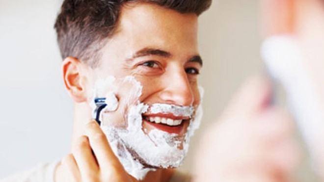 Kem đánh răng có thể tạm thời thay thế kem cạo râu.