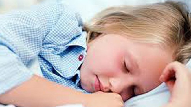 Thời gian đi ngủ tốt nhất cho trẻ