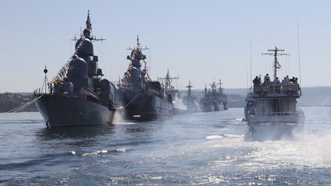 Thổ Nhĩ Kỳ “giam” các tàu của Nga ở Eo biển Bosporus