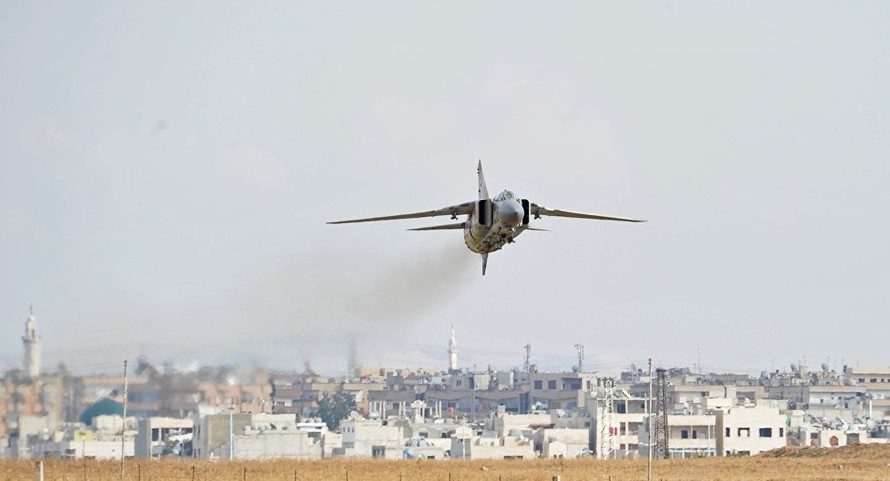 Một chiến đấu cơ của Syria tham gia không kích (Ảnh: Sputnik)