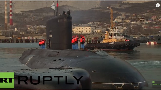 Tàu ngầm Nga về nước sau sứ mệnh tiêu diệt IS