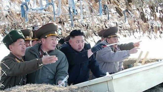 Nhà lãnh đạo Triều Tiên Kim Jong-un trong một chuyến thị sát đơn vị quân đội. (Ảnh minh họa: Yonhap)