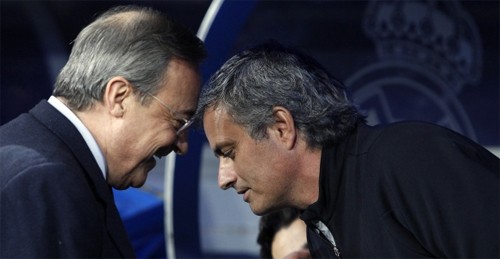 Chủ tịch Perez (trái) và Mourinho khi còn ở Real.