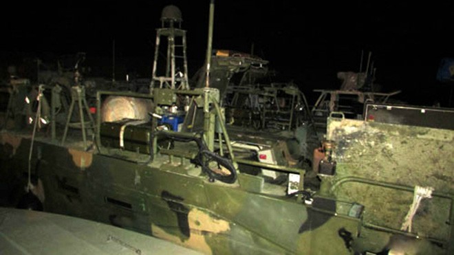 Tàu tuần tra của Mỹ bị giữ tại Iran trước khi trao trả hôm 13/1. Ảnh: AP