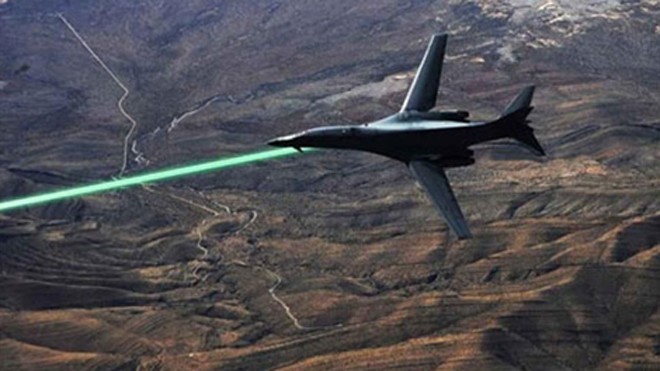 Mỹ phát triển siêu vũ khí rình bắn tên lửa đạn đạo