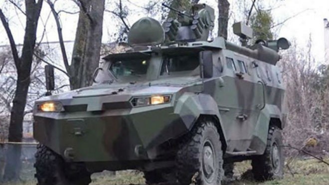 Mẫu thiết xa Triton chuyên chở binh sĩ của Ukraina.
