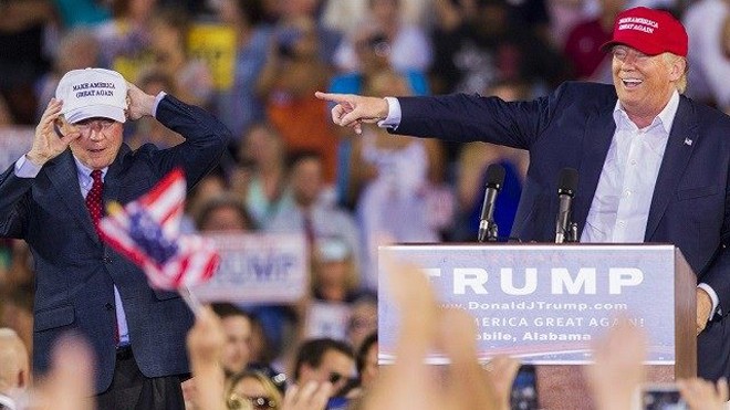 Thượng nghị sỹ Jeff Sessions lên tiếng ủng hộ ứng viên đảng Cộng hòa Donald Trump trong chiến dịch tranh cử tổng thống. (Ảnh: Getty)