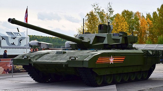 Xe tăng T-14 Armata của Nga với nòng pháo trơn 125 mm. Ảnh: Sputnik