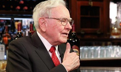 Warren Buffett hiện là người giàu thứ 3 thế giới. Ảnh: CNBC
