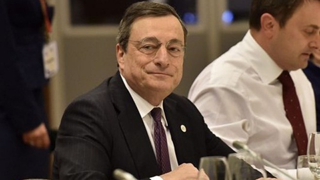 Ông Mario Draghi - Chủ tịch ECB có thể tung thêm kích thích vào eurozone. Ảnh: EPA