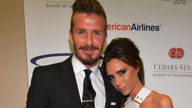 David Beckham cực kỳ “ga lăng” với bà xã