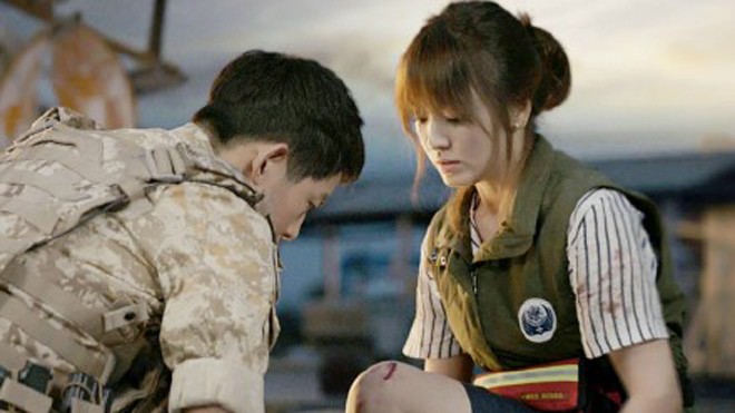 Song Hye Kyo và Song Joong Ji quá đẹp đôi trong bộ phim truyền hình "Hậu duệ của Mặt trời"