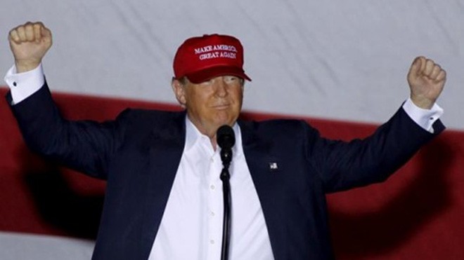 Ứng viên tổng thống đảng Cộng hòa Donald Trump tại cuộc vận động tranh cử ở Boca Raton, bang Florida. Ảnh: Reuters