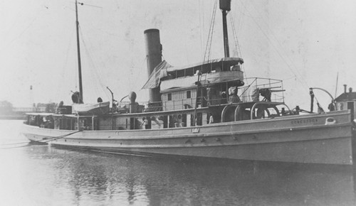 Tàu USS Conestoga ở San Diego, California, đầu năm 1921. Ảnh: Reuters.