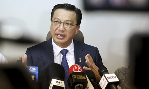 Bộ trưởng Giao thông Malaysia Liow Tiong Lai. Ảnh: Reuters.