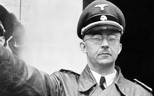 Heinrich Himmler, thống chế đội cận vệ của Đức Quốc xã. Ảnh: AP