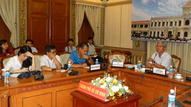 Ông Võ Văn Hoan, Chánh Văn phòng, người phát ngôn UBND TPHCM chủ trì buổi họp báo
