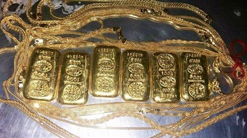 Số vàng mà giới chức Bangladesh tịch thu tại sân bay Dhaka sáng sớm 3/5. Ảnh: Bangladesh Customs Intelligence 