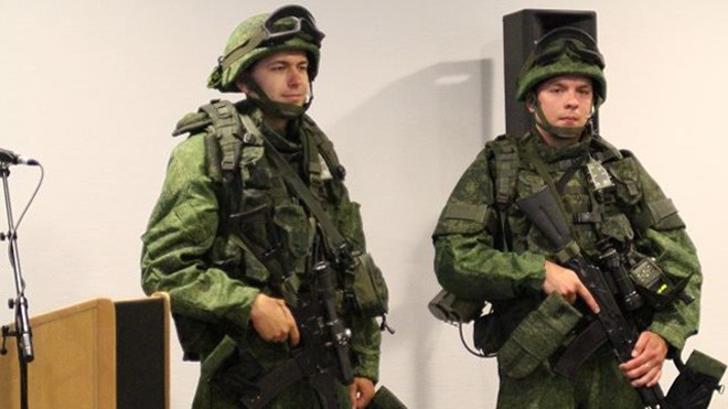 Siêu quân phục bộ binh chiến đấu Ratnik của Nga