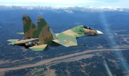 Các đơn vị đang nỗ lực tìm kiếm máy bay Su-30MK2 mất tích (ảnh minh họa)