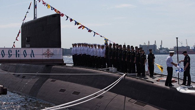 Tàu ngầm Staryi Oskol của Hải quân Nga (Ảnh: Sputnik)