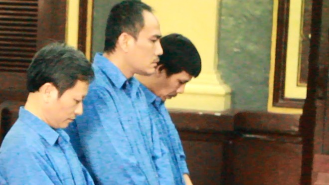 3 đồng phạm trong vụ Cty Cộng đồng Việt tại tòa . Ảnh: Tân Châu