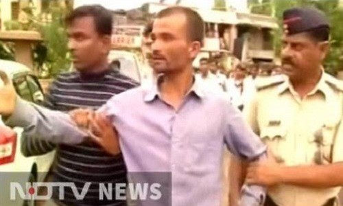 Người cha tàn nhẫn bị bắt giữ hôm 12/7. Ảnh: NDTV