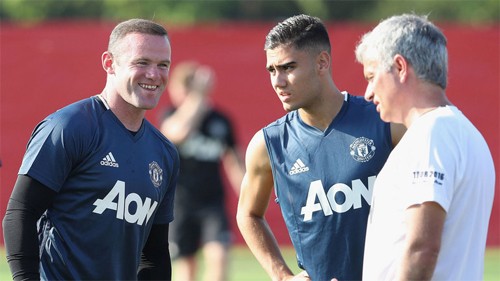 Rooney mới trở lại Man Utd sau kỳ nghỉ hè dài ngày. Ảnh: Reuters