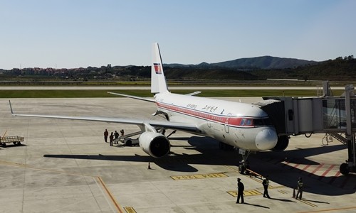 Một phi cơ Air Koryo ở thủ đô Bình Nhưỡng, Triều Tiên. Ảnh: AP.