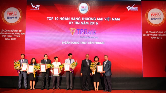 TPBank nhận giải thưởng NHTM Việt Nam uy tín nhất năm 2016